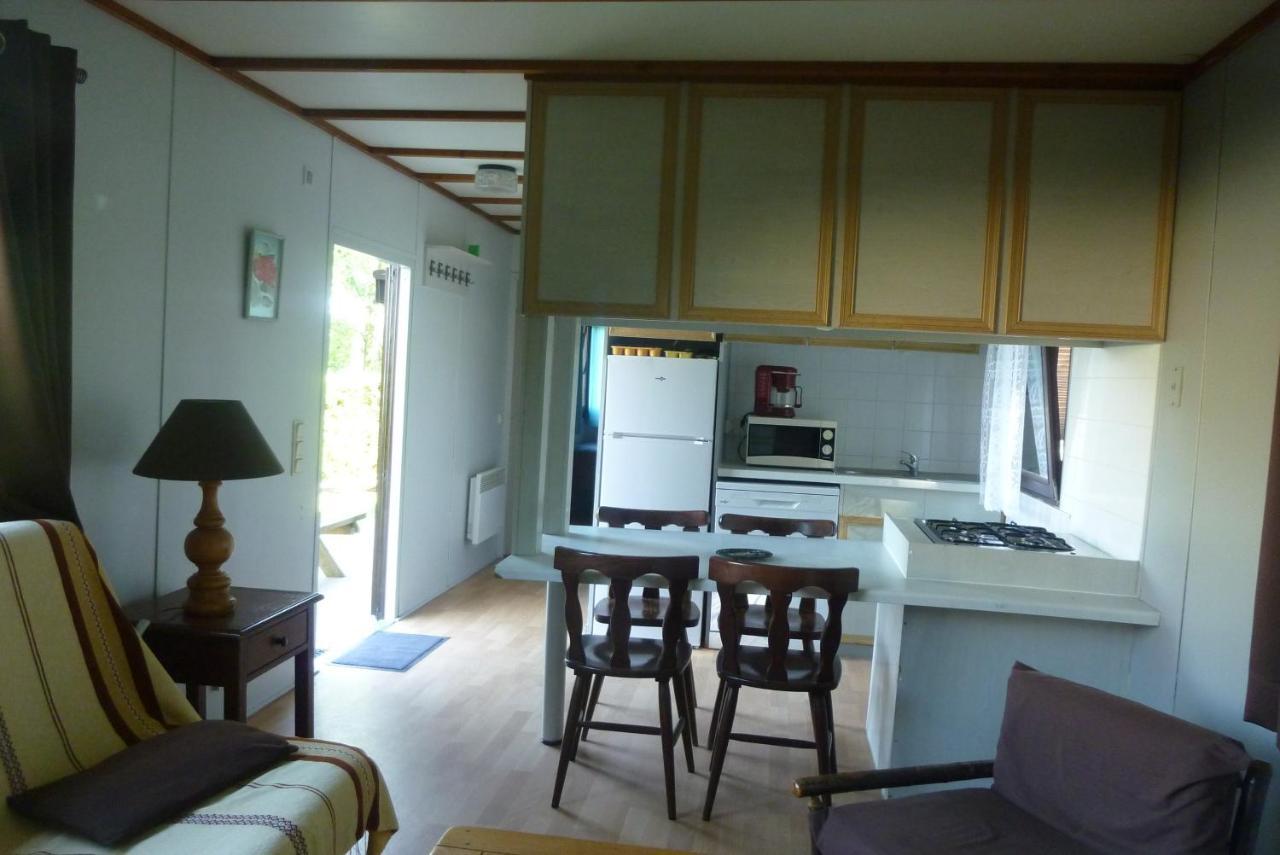 3 Gites - Relais Du Saussay In Pertheville Ners Buitenkant foto